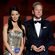 Kiefer Sutherland y Lucy Liu en la gala de los Emmy 2012