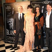 Pablo Berger, Maribel Verdú, Ángela Molina y Pere Ponce en el estreno de 'Blancanieves' en Barcelona