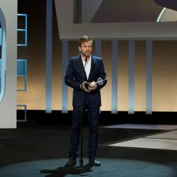 Ewan McGregor con el Premio Donostia recibido en el Festival de San Sebastián 2012