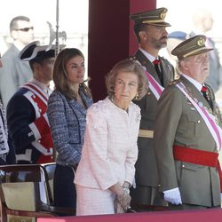 Los Reyes, los Príncipes y la Infanta Elena en un acto en el Palacio Real