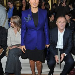 Salma Hayek en el desfile de Stella McCartney en la Semana de la Moda de París