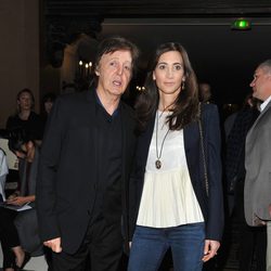 Paul McCartney y Nancy Shevell en la Semana de la Moda de París primavera/verano 2013