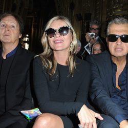 Paul McCartney, Kate Moss y Mario Testino en la Semana de la Moda de París