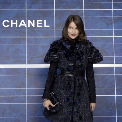Laetitia Casta en el desfile de Chanel de la Semana de la Moda de París