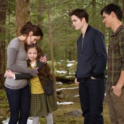 Los personajes de Bella, Renesme, Edward y Jacob en 'Amanecer.Parte 2'
