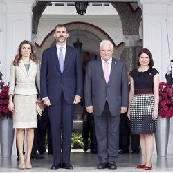 Los Príncipes de Asturias con el Presidente y la Primera Dama de Panamá