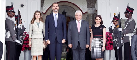 Los Príncipes de Asturias con el Presidente y la Primera Dama de Panamá