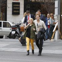 Soraya Arnelas y Miguel Herrera paseando por Madrid