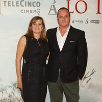Marta Valverde y Nacho Montes en el estreno de 'Lo Imposible' en Madrid