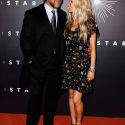 Russell Crowe y Danielle Spencer juntos en un estreno de cine