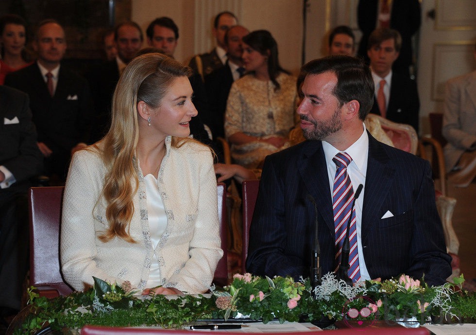 Guillermo de Luxemburgo y Stéphanie de Lannoy durante su boda civil