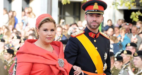 Guillermo de Luxemburgo llega a su boda con la Gran Duquesa María Teresa