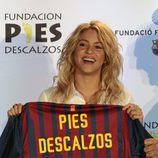 Shakira con una camiseta del Barça en un acto solidario en Miami