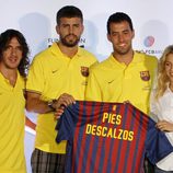Puyol, Piqué, Busquets y Shakira posan juntos en un acto solidario en Miami