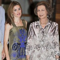 La Princesa Letizia y la Reina Sofía en la cena del 30º Aniversario de la Copa del Rey de Vela