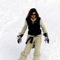 Carlota Casiraghi esquiando en Zurs en 2001