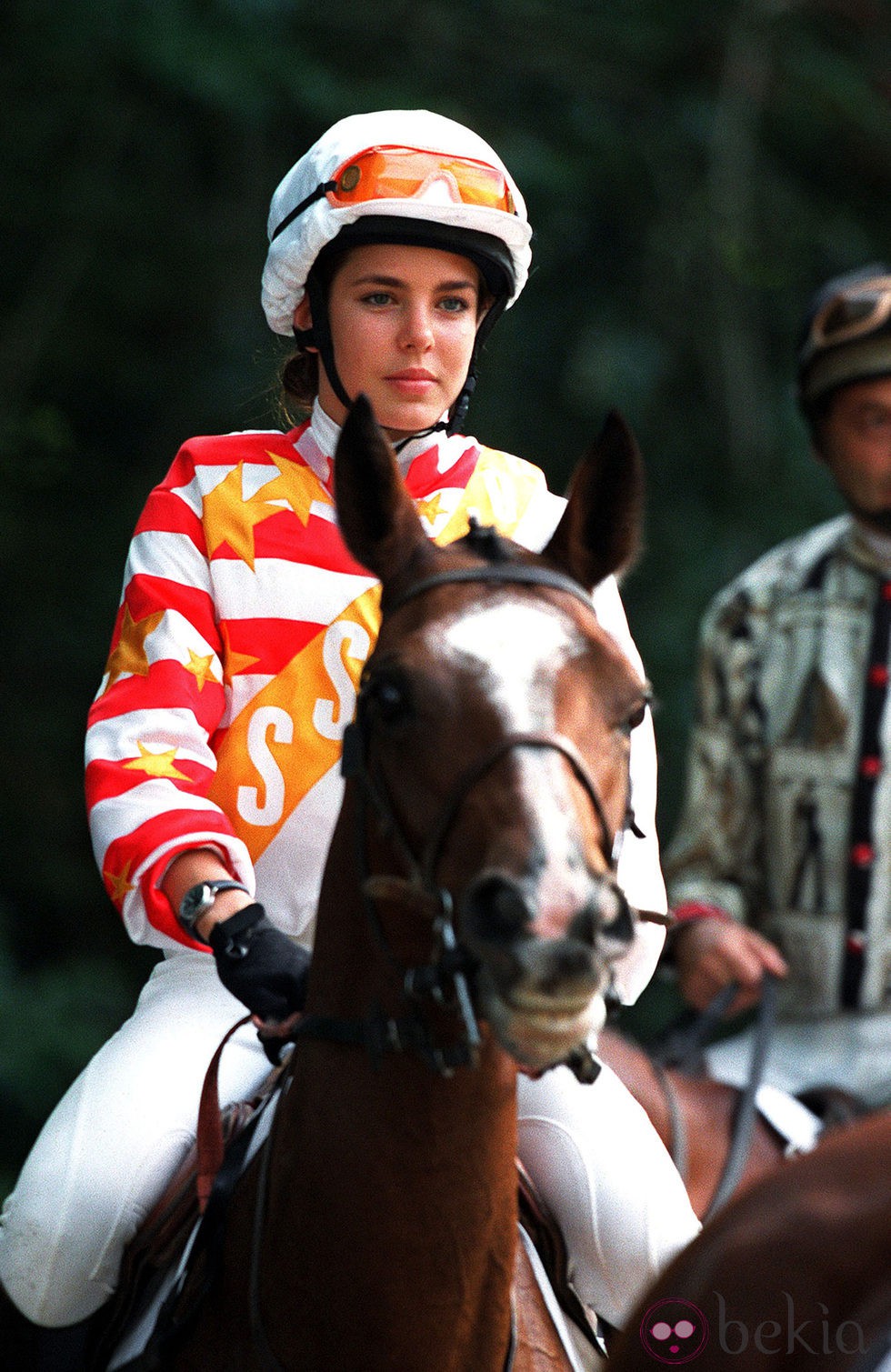 Carlota Casiraghi montando a caballo en 2001 en Fontainebleau