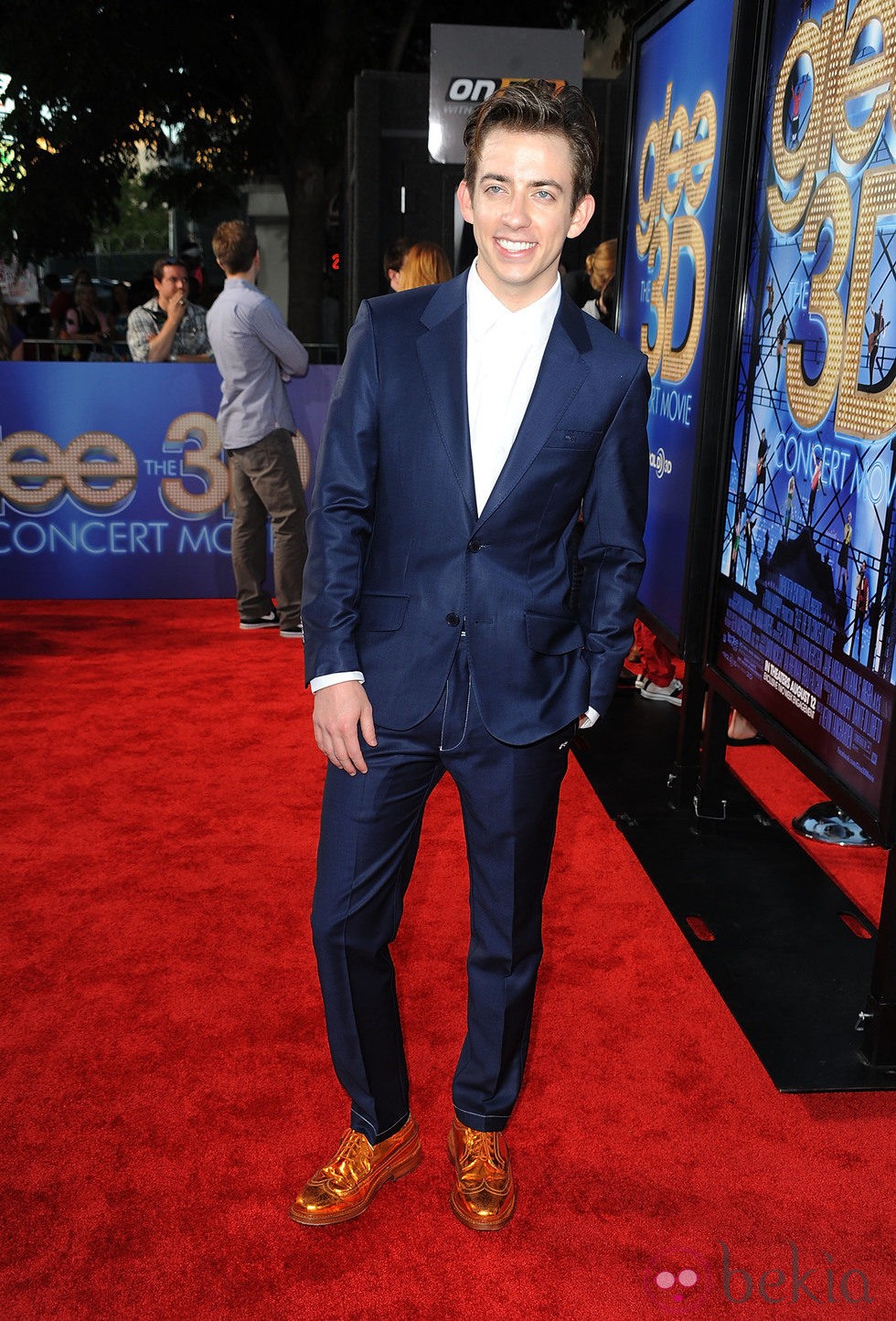 Kevin McHale en la alfombra roja de 'Glee'