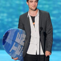 Robert Pattinson premiado en los Teen Choice Awards 2011