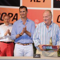 Los Reyes y el Príncipe en la entrega de premios de la Copa del Rey de Vela 2011