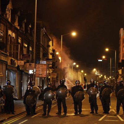 Incendios, ataques y saqueos en los disturbios de Londres