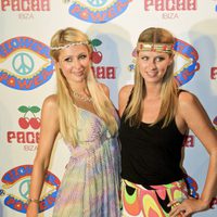 Nicky y Paris Hilton en la fiesta 'Flower Power' en Ibiza