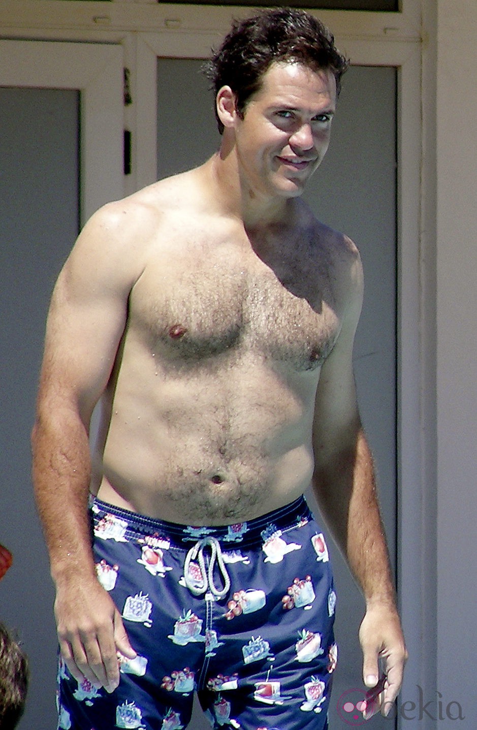 Luis Alfonso de Borbón con el torso desnudo en yate