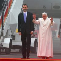 Benedicto XVI con los Príncipes de Asturias