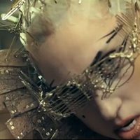 Lady Gaga al más puro estilo Frankenstein en el videoclip 'You and I'