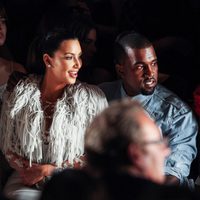 Kim Kardashian y su novio Kanye West en la Mercedes-Benz Fashion Week