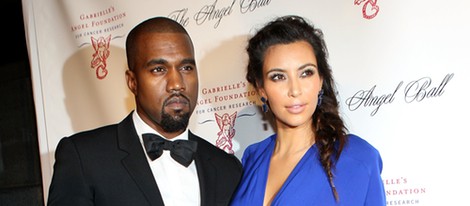 Kim Kardashian y Kanye West en la gala solidaria Angel Ball 2012