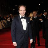 Ralph Fiennes en el estreno de 'Skyfall' en Londres