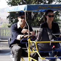 Olivia Wilde y su novio Jason Sudeikis paseando por Roma
