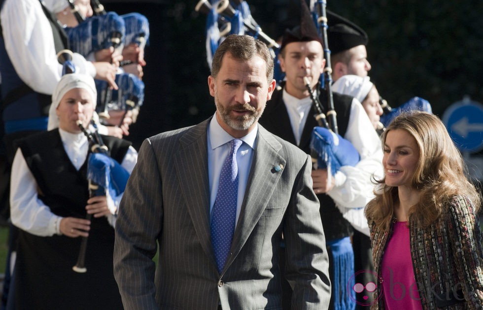 Los Príncipes Felipe y Letizia llegan a Asturias para asistir a los Premios Príncipe de Asturias 2012