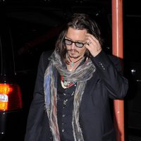 Johnny Depp en el 50 cumpleaños de David Furnish