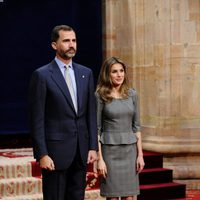 Los Príncipes Felipe y Letizia se reúnen con los ganadores de los Premios Príncipe de Asturias 2012