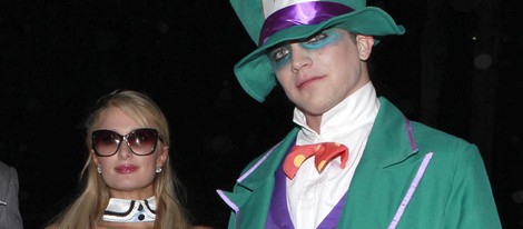 Paris Hilton y River Viiperi juntos en la fiesta de Halloween 2012