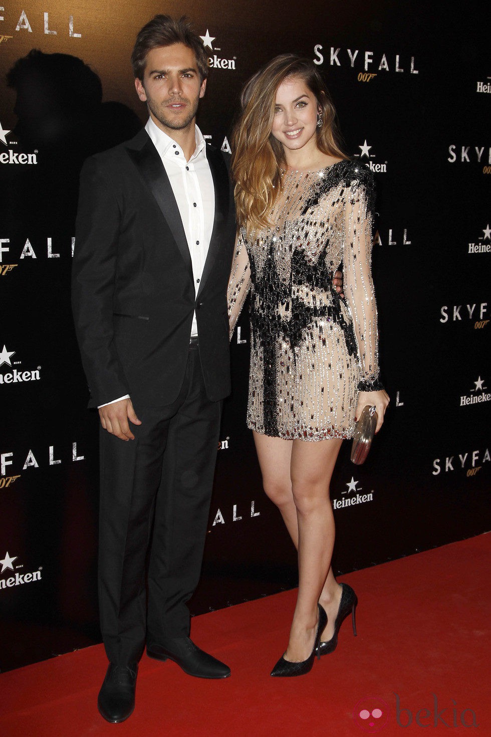Ana de Armas y Marc Clotet en el estreno de 'Skyfall' en Madrid