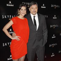 Carlos Bardem y Cecilia Gessa en el estreno de 'Skyfall' en Madrid