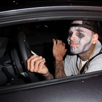 Chris Brown con la cara pintada para Halloween