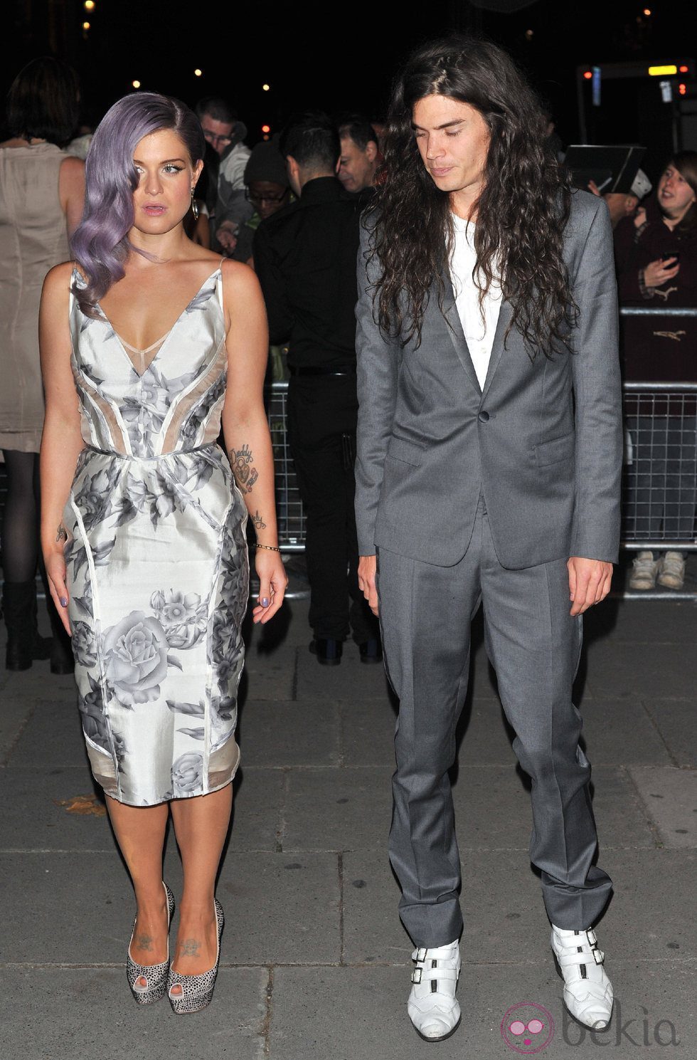 Kelly Osbourne con su novio en los premios Cosmopolitan 2012