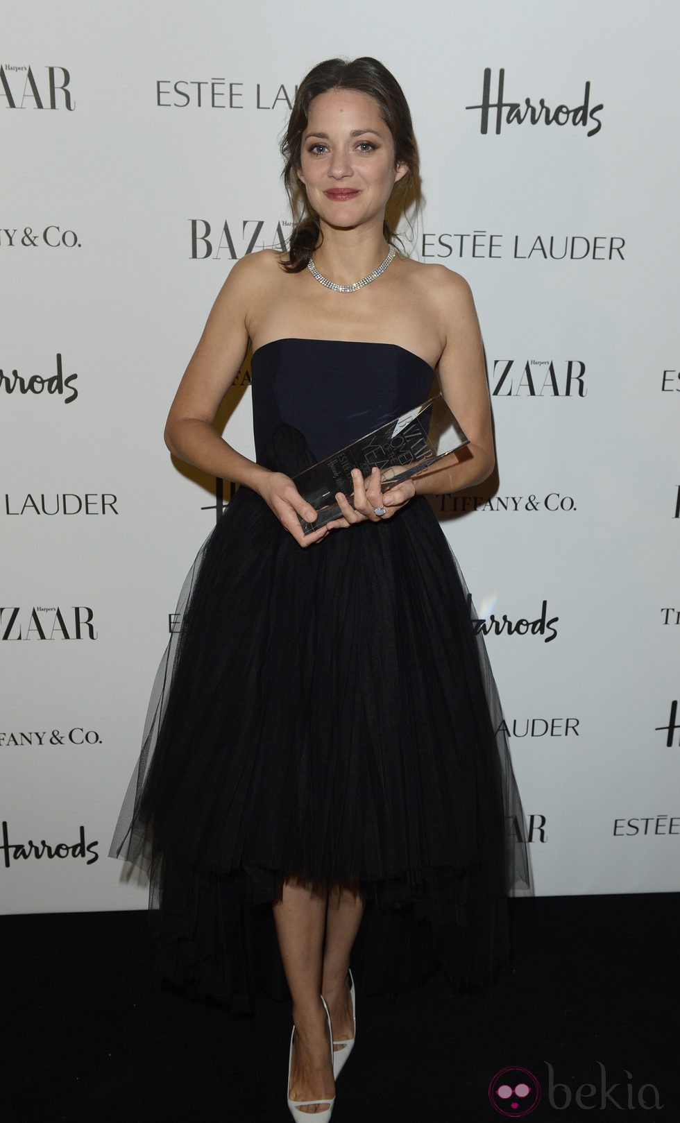 Marion Cotillard en la gala Harper's Bazaar Mujer del Año 2012