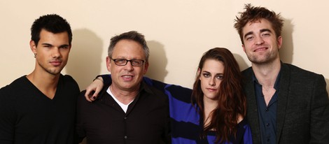 Robert Pattinson, Kristen Stewart, Taylor Lautner y Bill Condon