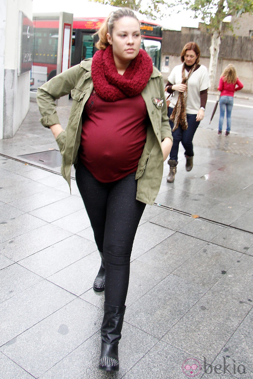 Jessica Bueno llega al hospital para dar a luz a su primer hijo
