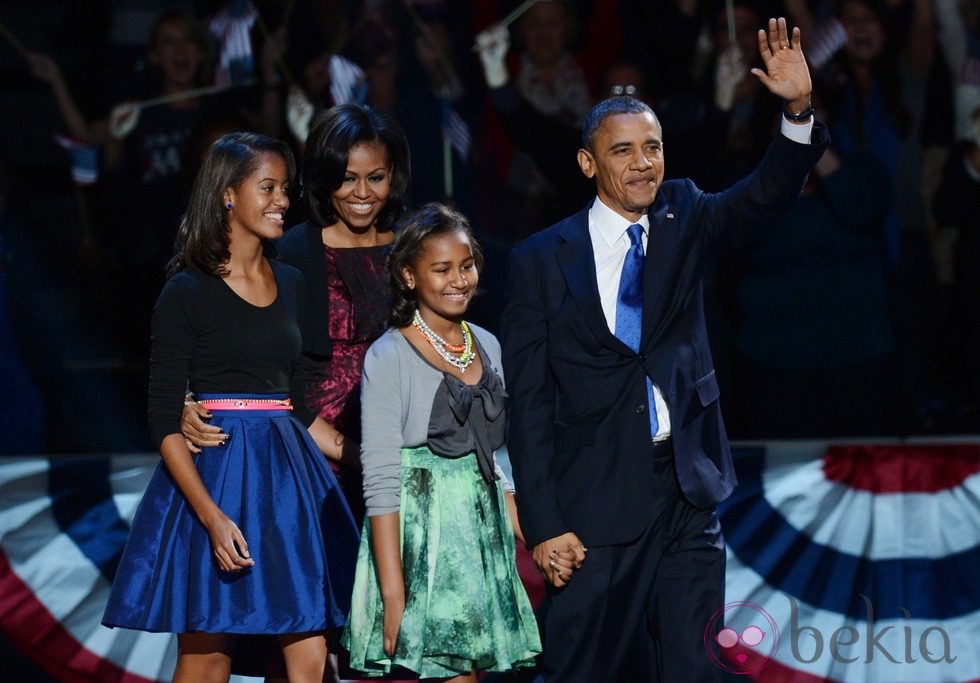 Barack Obama y su familia tras ganar las elecciones de 2012