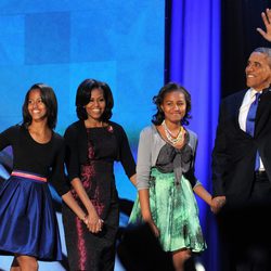 La familia Obama al completo celebrando la victoria de Barack