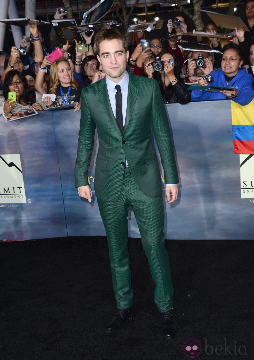 Robert Pattinson en el estreno de la película 'Amanecer. Parte 2' en Los Ángeles