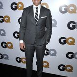 Max Greenfield en la fiesta GQ Hombres del Año en Los Angeles