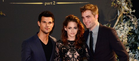 Taylor Lautner, Kristen Stewart y Robert Pattinson estrenan 'Amanecer. Parte 2' en Londres