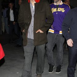 Ashton Kutcher en un partido de la NBA de Los Lakers